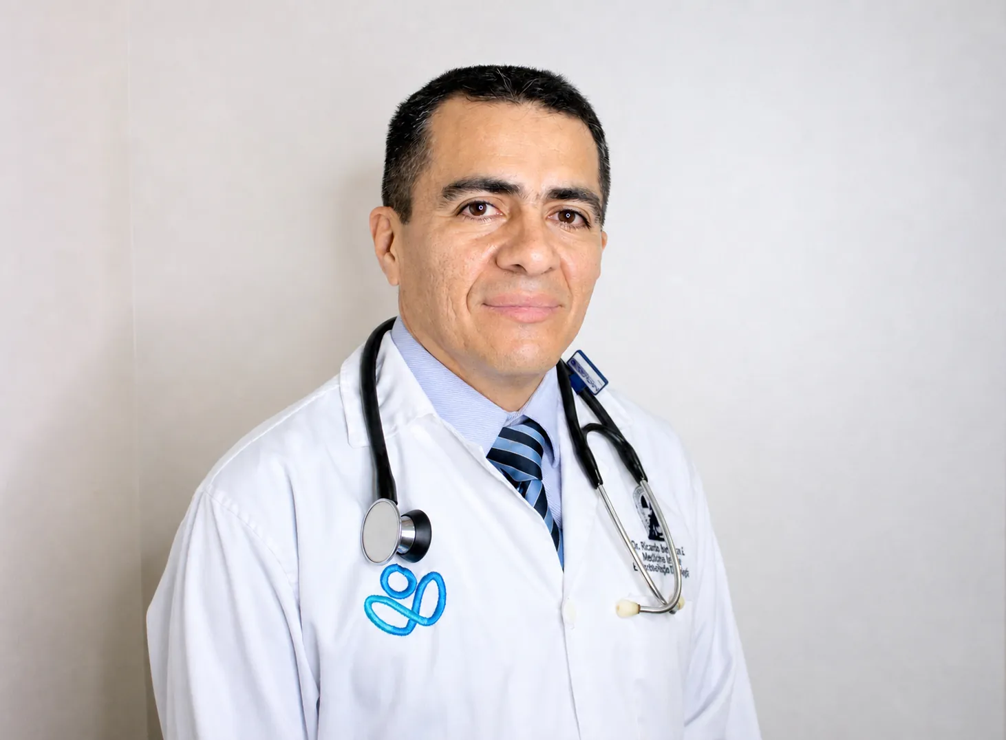 Dr. Ricardo Mendoza, endocrinólogo y tiroidólogo